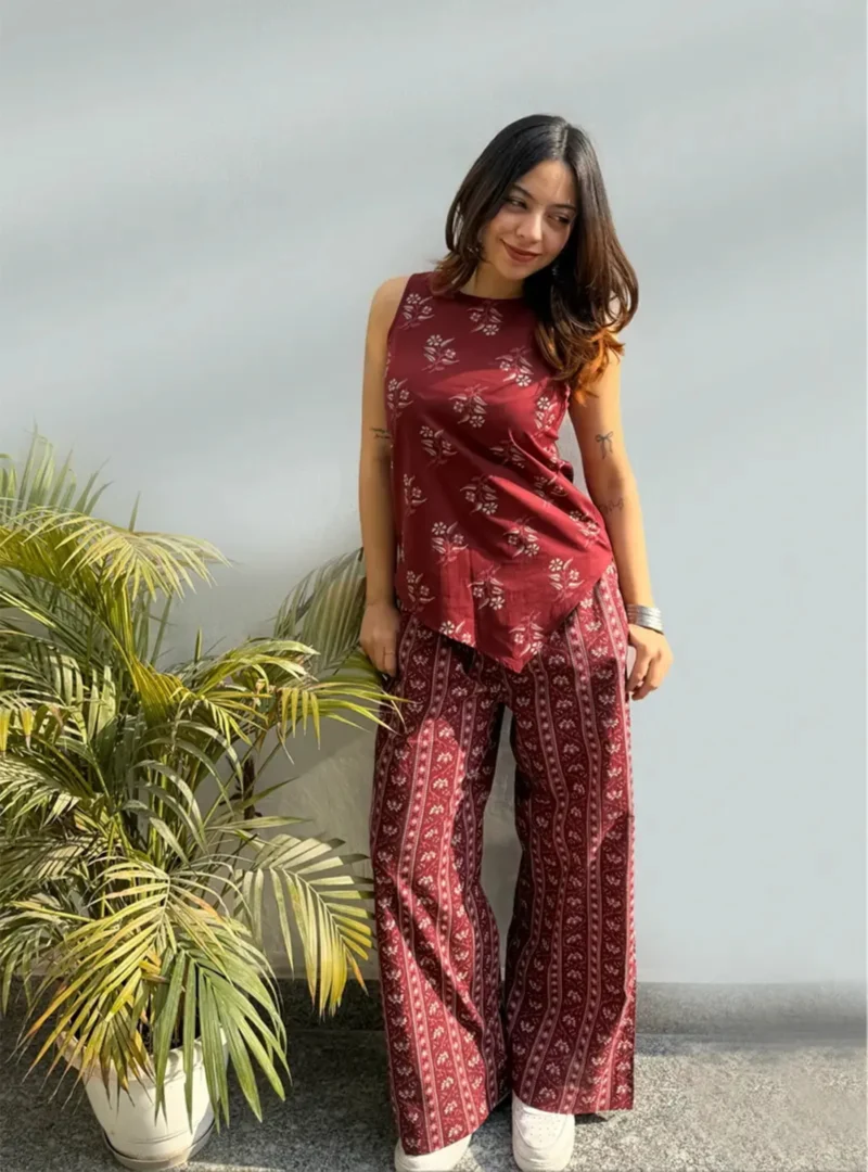 Rayon + Bottom : Rayon Printed + Bottom : Pocket And Printed Kurta Set - Default