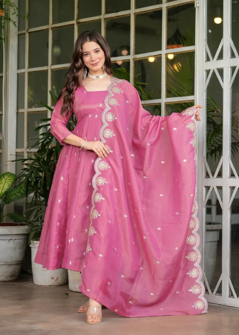 Pv-silk Chanderi Embroidered Kurta Set With Dupatta - Default