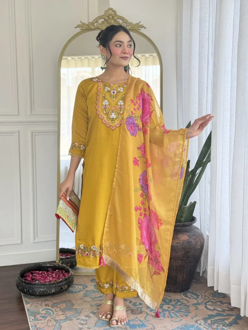 Chanderi Embroidered Kurta Set With Dupatta - Default