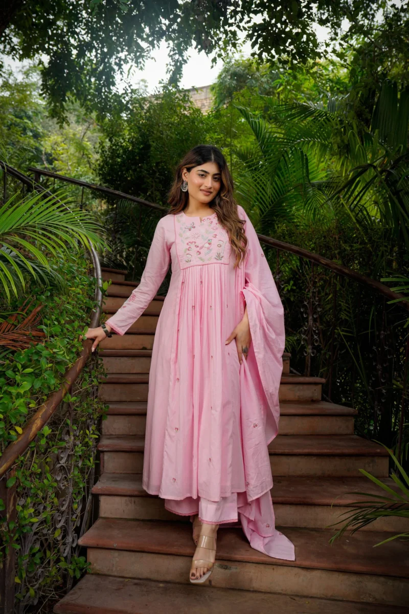 Chanderi Silk Embroidery Kurta Set With Dupatta - Pink