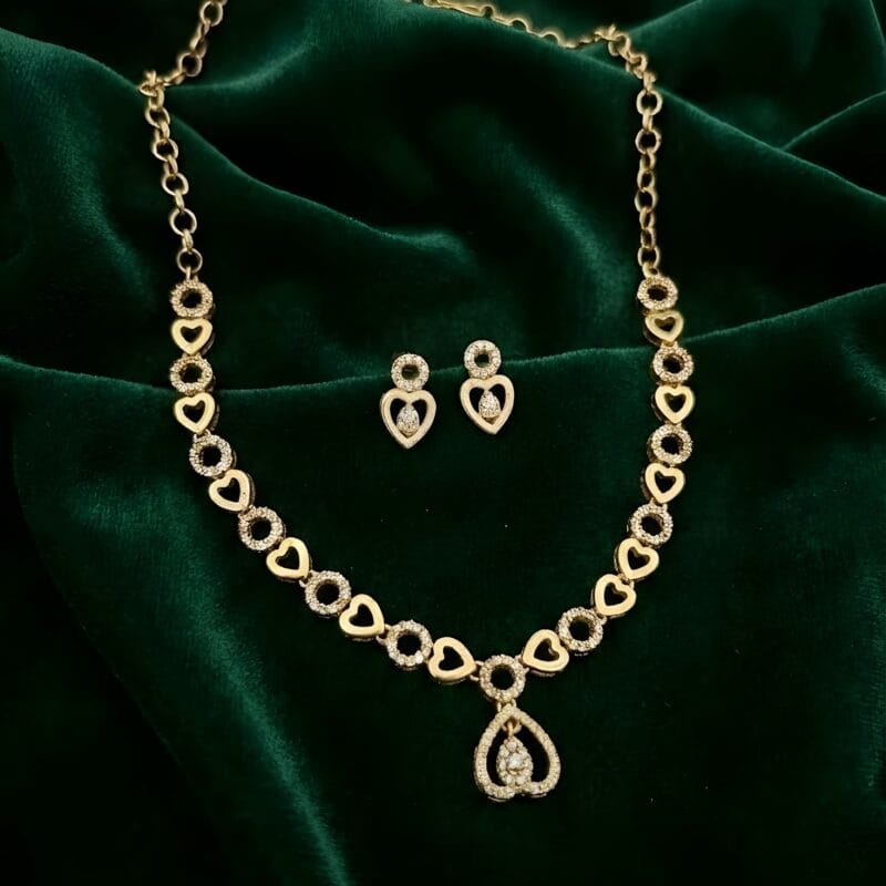 Elegant Heart Design Gold Necklace Set for Women
