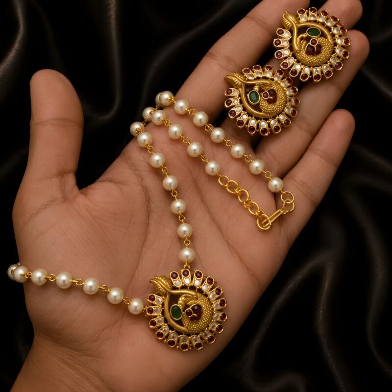 Traditional Peacock Pearl Pendant Necklace Set for Women