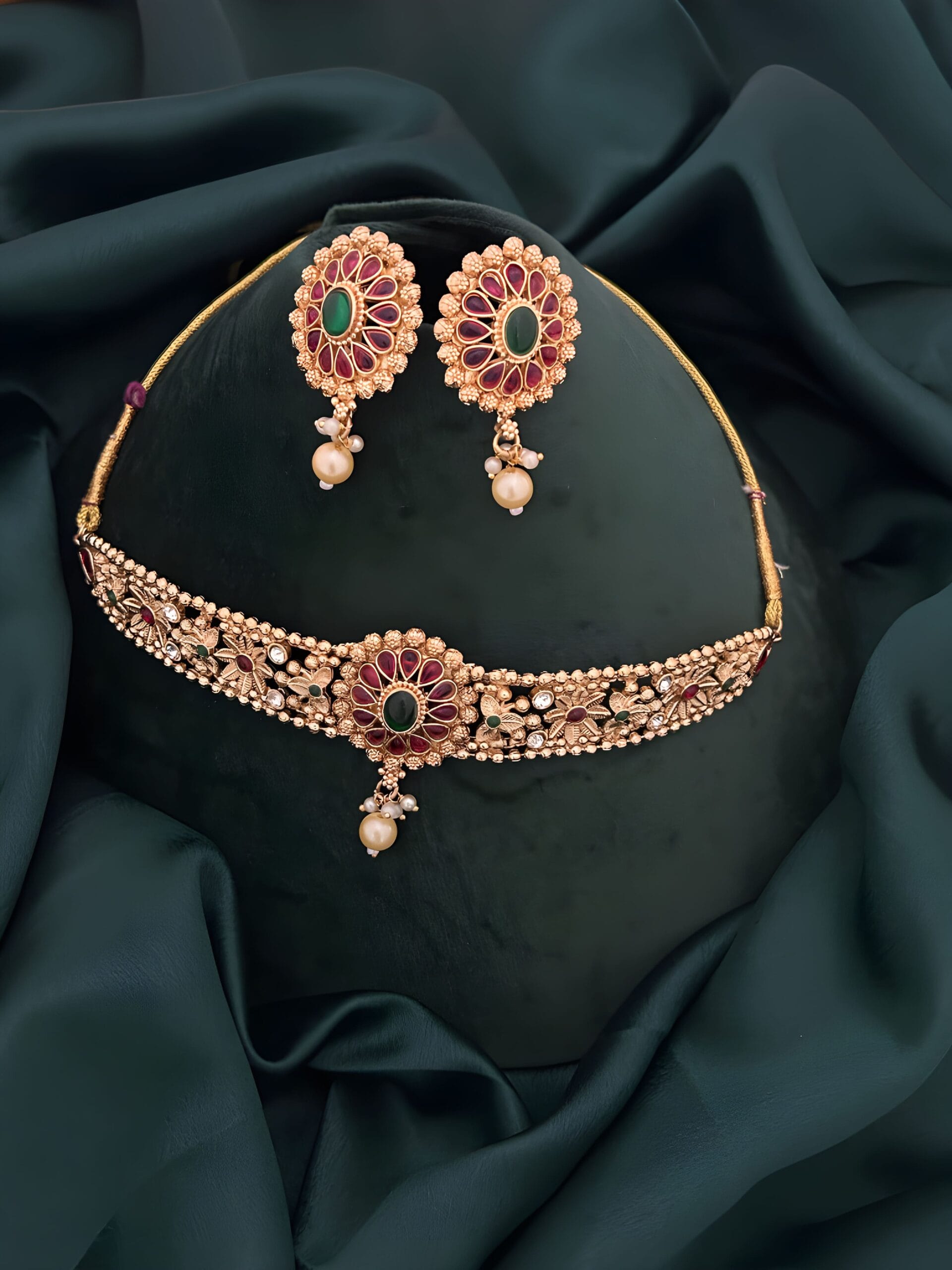 Traditional Floral Choker Necklace Set for Women